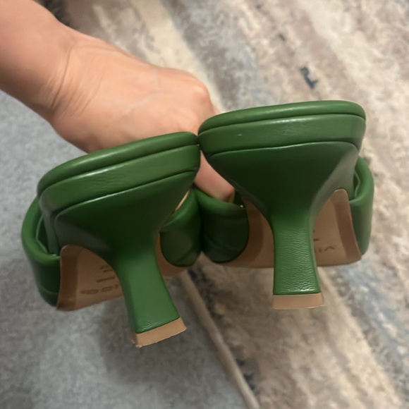 Vince Green Ceil Leather Square Toe Heel Sandal Mule - Picture 5 of 7